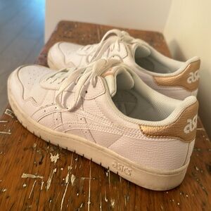 Classic white ASIC Japan S women’s sneakers